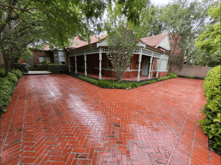 Driveway washing in Melbourne