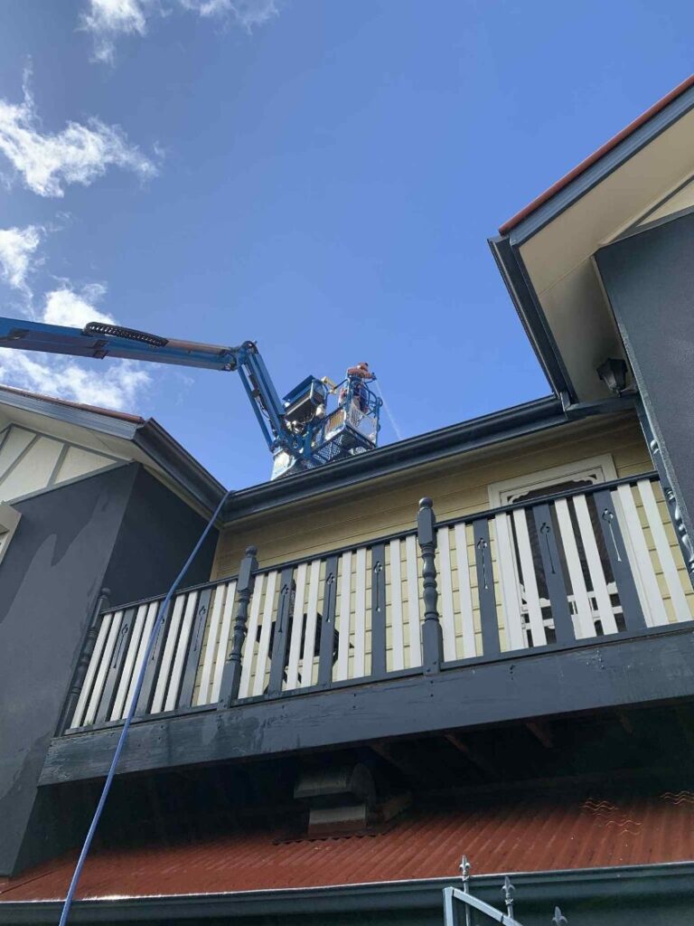 Professional roof cleaning Melbourne