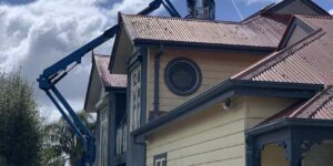 Professional roof soft washing Melbourne